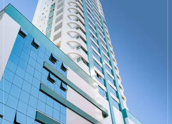 Edifício De La Torre Apartamento 3 Suítes, Balneário — Edificio De La Torre 3 Suites Balneario Camboriu 1
