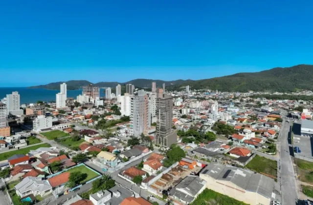 Perequê, Centro ou Vila Nova: onde morar em Porto Belo — Pereque Centro Ou Vila Nova Onde Morar